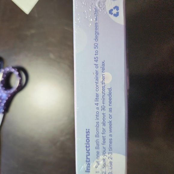 Bath Bombs - Foot Soak. Box of 12 - Picture 4 of 8